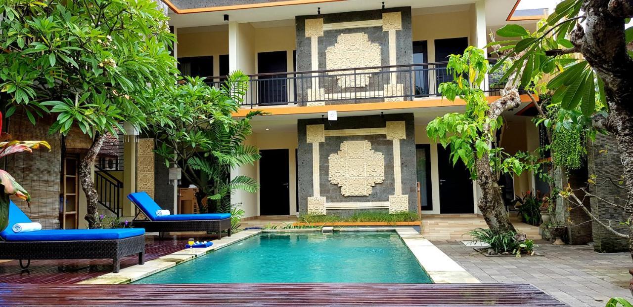 Eddys Cottages & Villa Legian Exterior foto