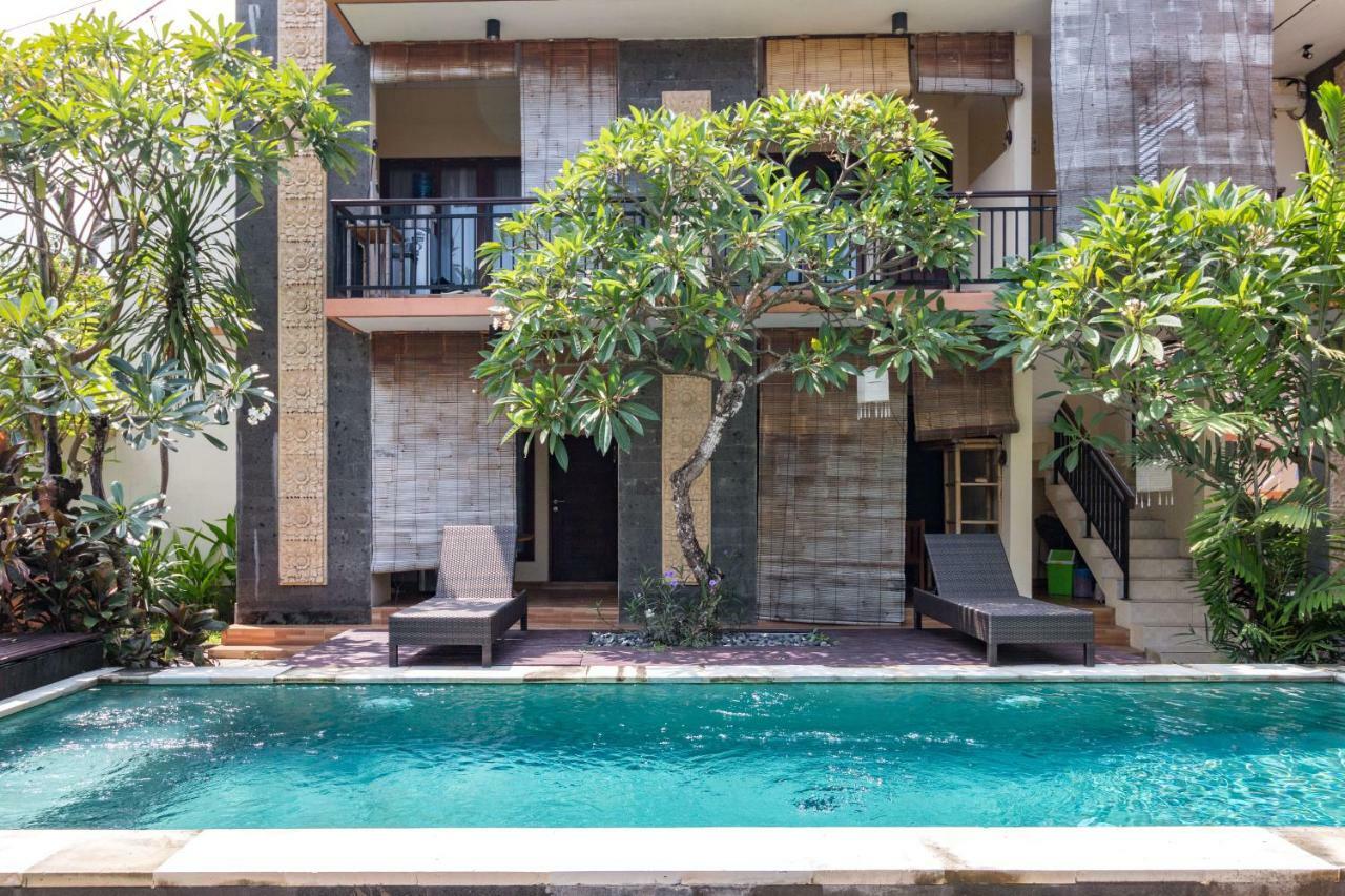 Eddys Cottages & Villa Legian Exterior foto