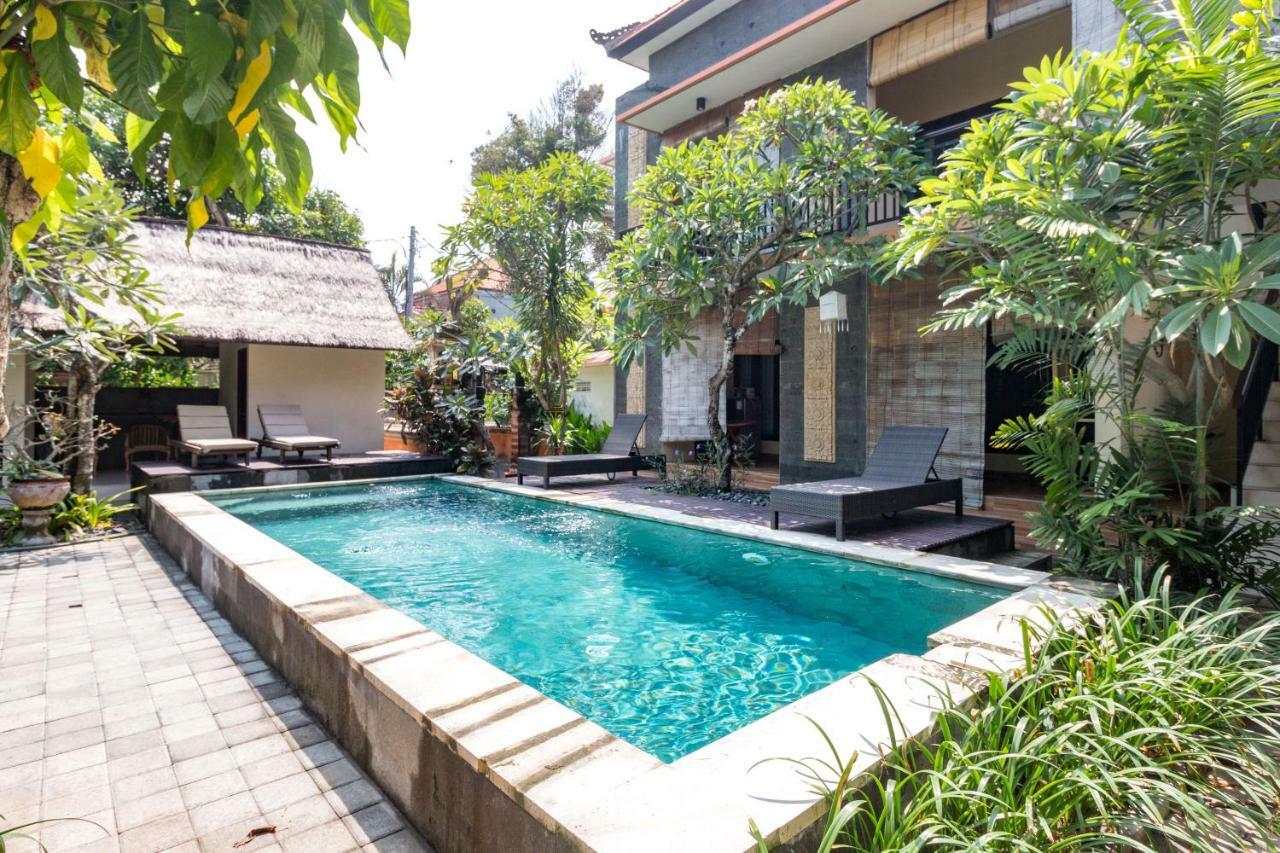 Eddys Cottages & Villa Legian Exterior foto
